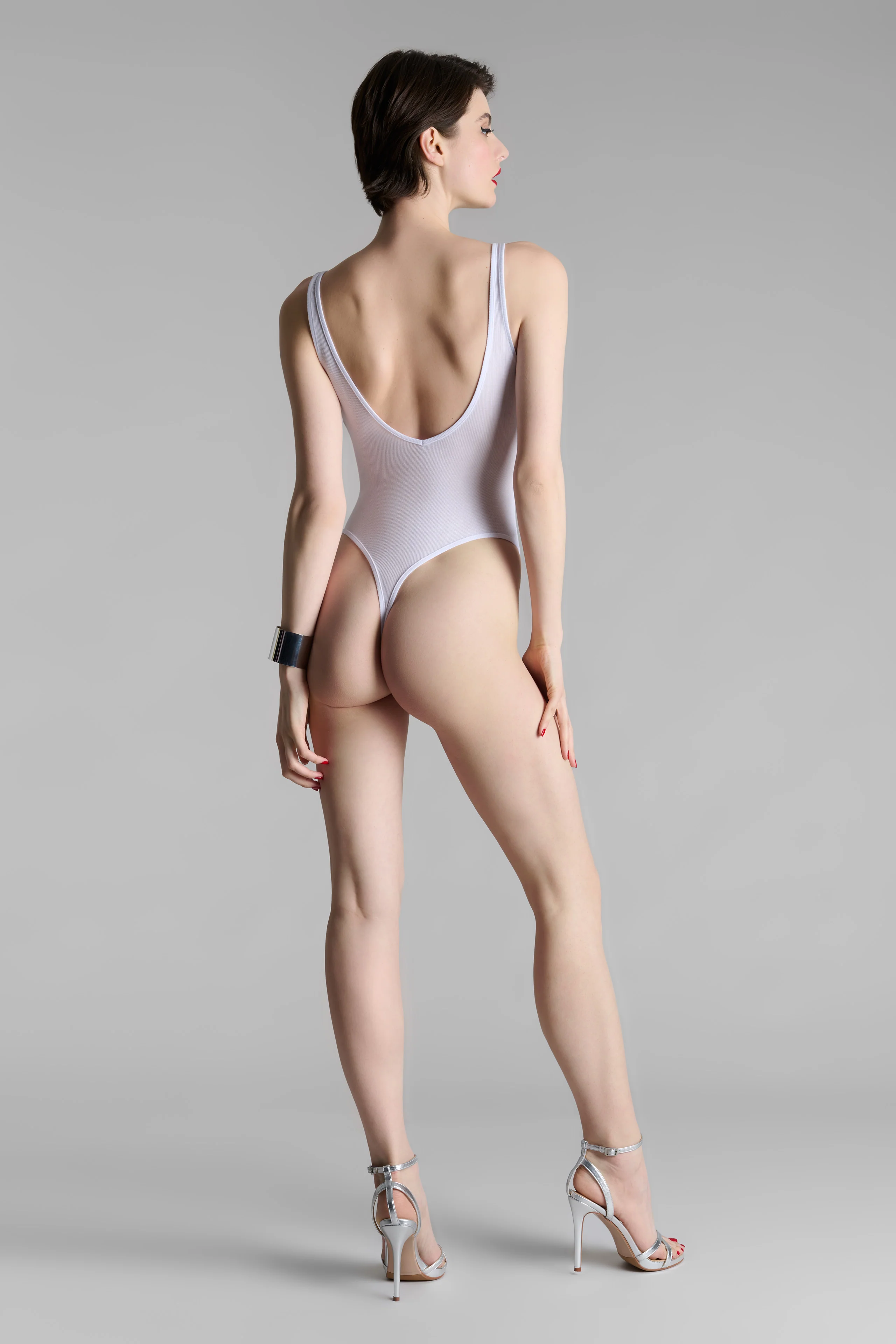 Body String Col V - La Femme Amazone - Image 4